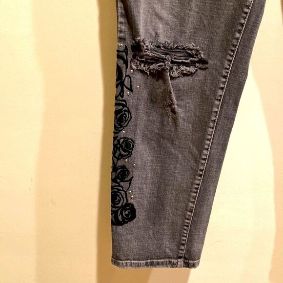 Jessica Simpson Gray Mika Best Friend Distressed  Jeans Sz 30 - Picture 5 of 12